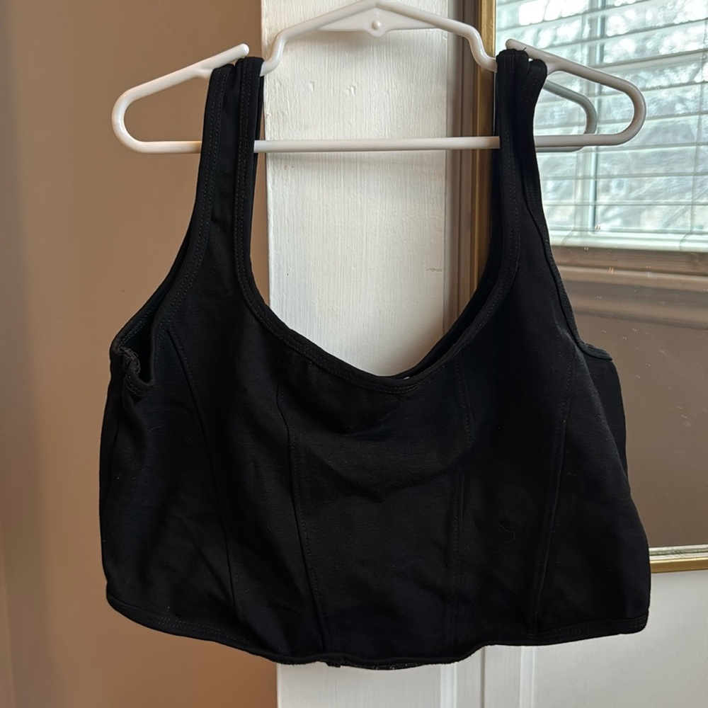 Black cropped party top!